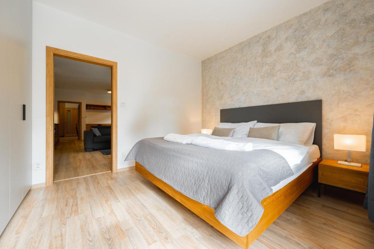 Apartman U Vlka - Hubertus, Карлова-Студанка Экстерьер фото